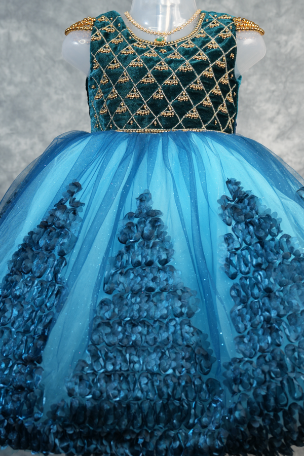 Deep Teal with Peacock Blue Frock for Baby Girls 1–3 Years Stunning teal velvet bodice with gold embroidery, vibrant peacock blue 3D rosette skirt & satin bow. Perfect for birthdays & parties