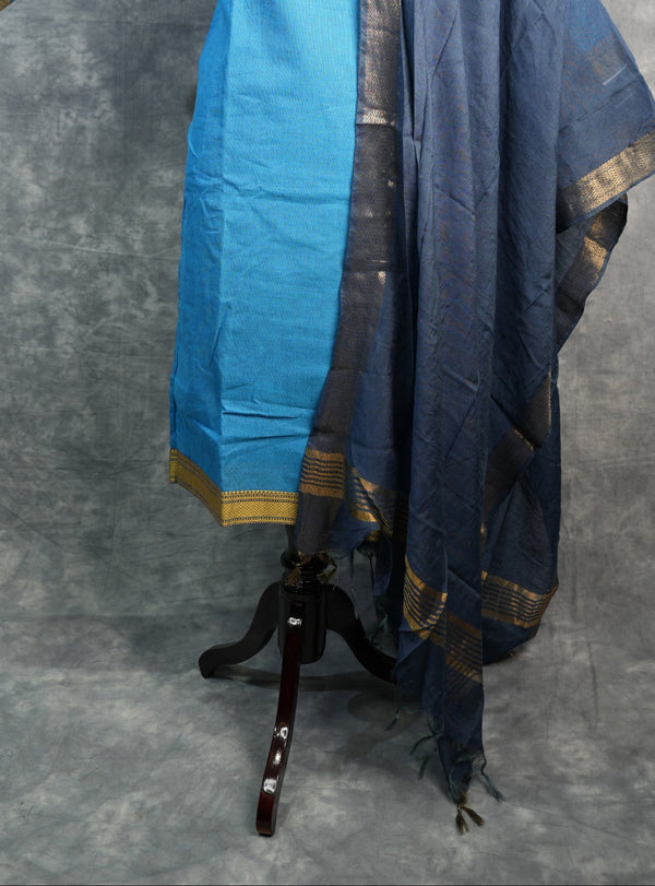 Blue kurta with a matching dupatta on a mannequin against a gray background