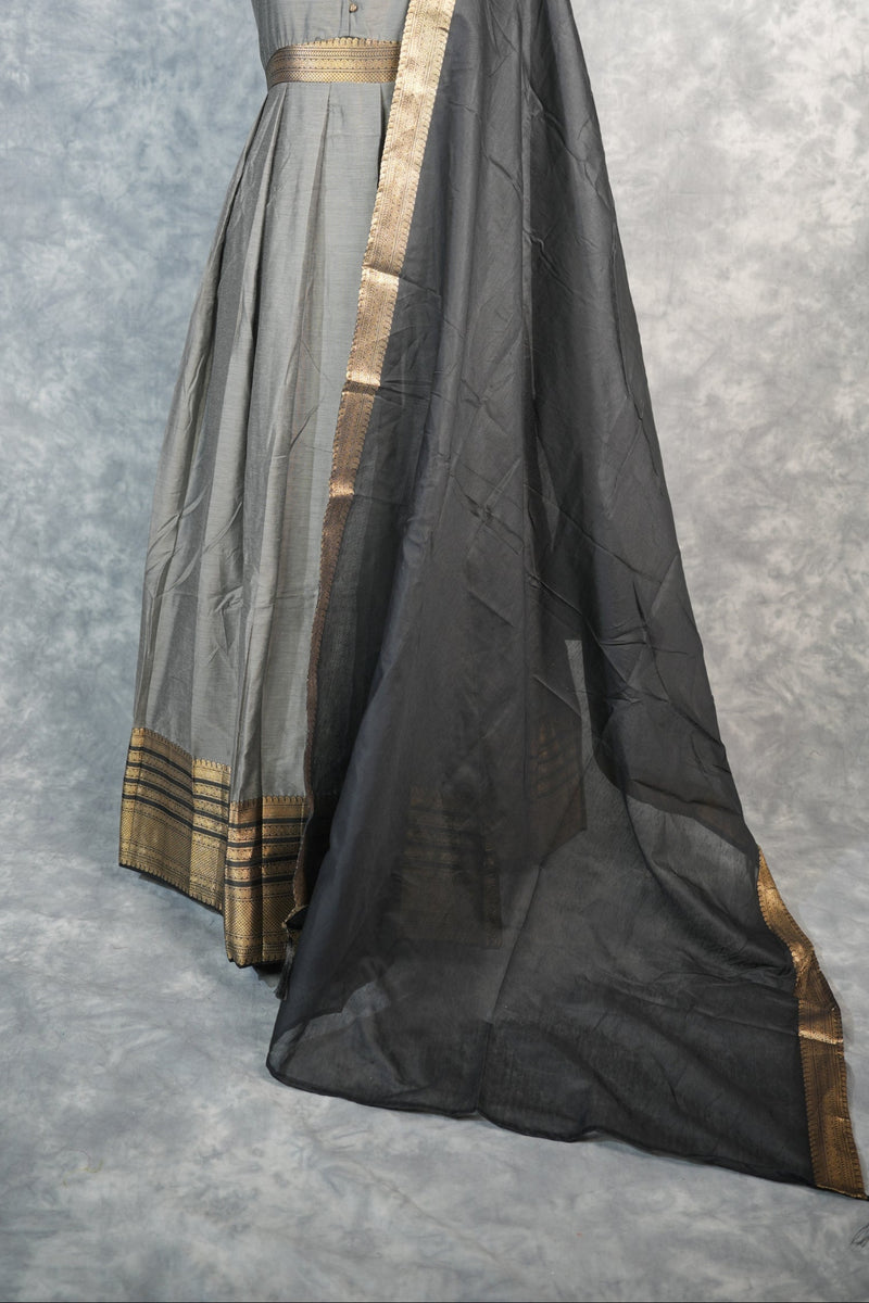 Dark Grey Cotton Maxi Set – A sleek and comfortable maxi set crafted from soft cotton fabric. Designed in a rich dark grey tone, it offers a relaxed fit with an elegant, effortless look perfect for everyday wear.