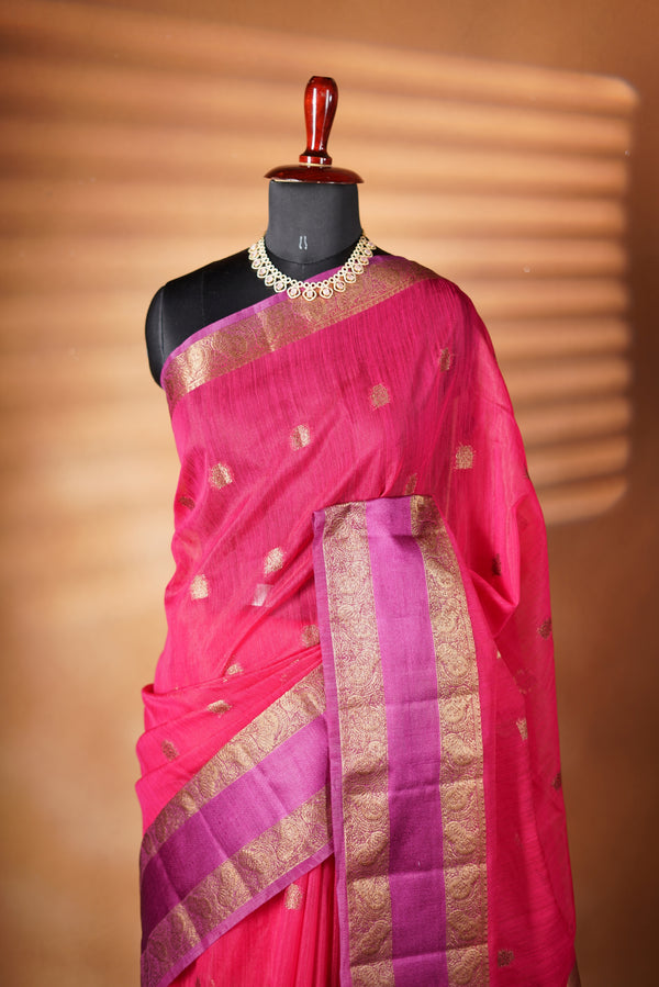 Pink Cora Cotton - Styled in a natural  dark tone, this Kora Cotton saree creates a comfort and rich look with copper contrast border, paired with a matching blouse
