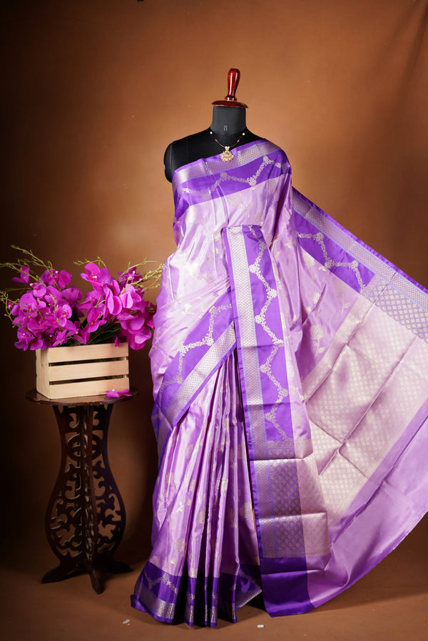 Lilac Fancy Cotton Saree | Floral Vine Zari Motifs | Festive & Occasion Wear