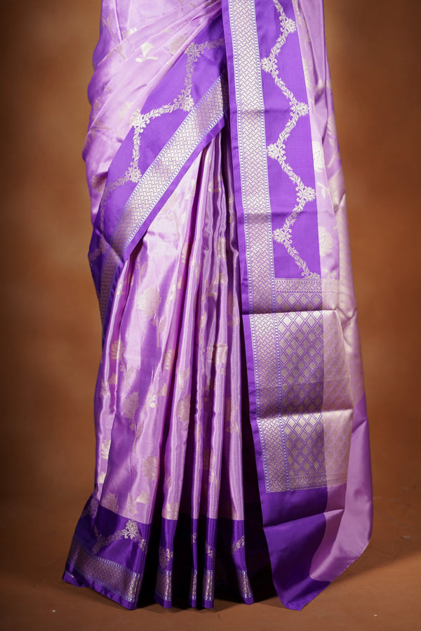 Lilac Fancy Cotton Saree | Floral Vine Zari Motifs | Festive & Occasion Wear