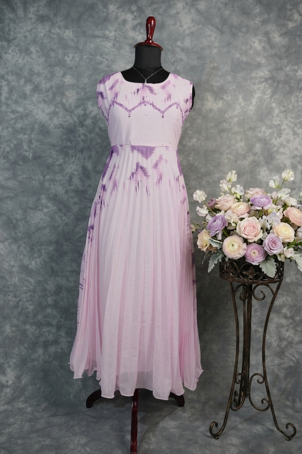 Lavender Blush Chiffon Top Set -A dreamy, lightweight chiffon two piece set in a soft lavender blush hue effortlessly elegant for brunches, outings, or casual days out.